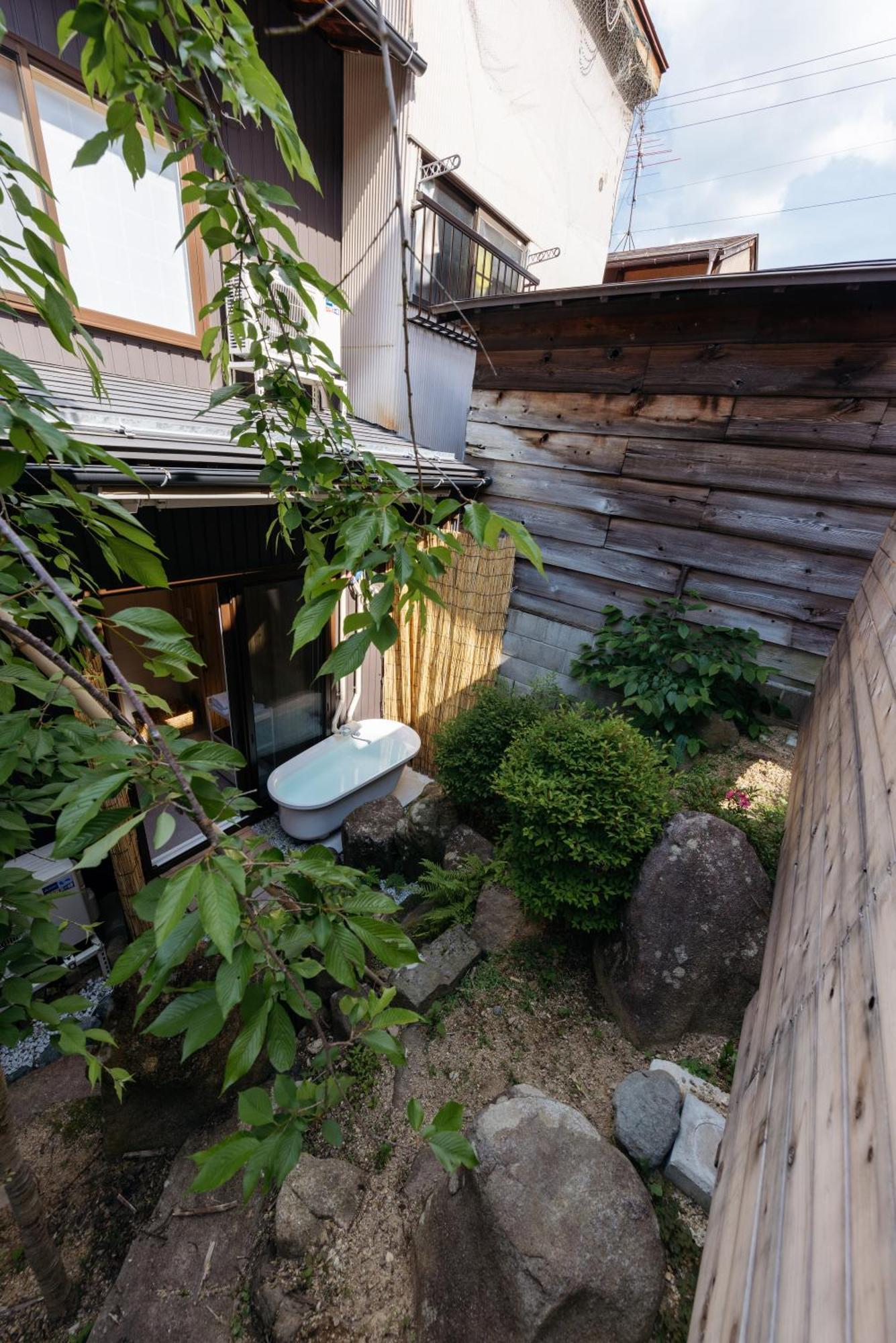 Guest House Hinata - Japanese House With Sauna And Open-Air Bath Такаяма Экстерьер фото
